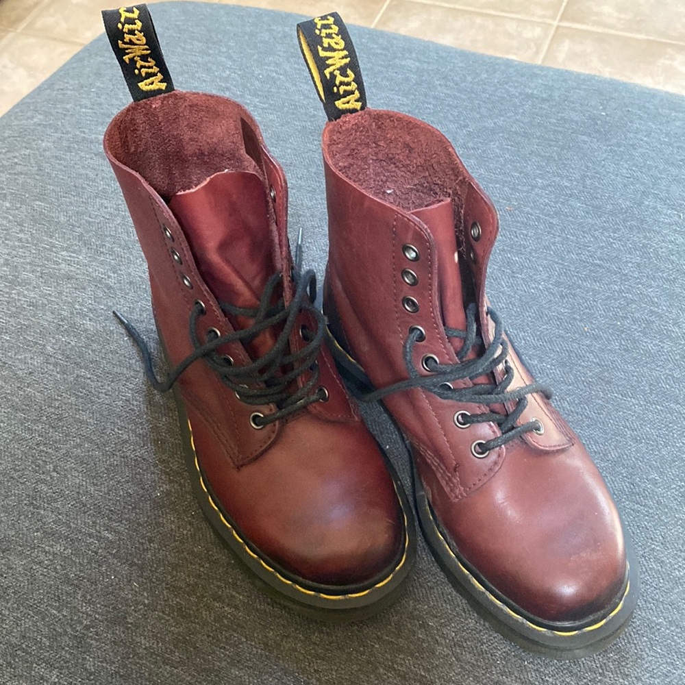 Dr. Martens lace up boots🥾